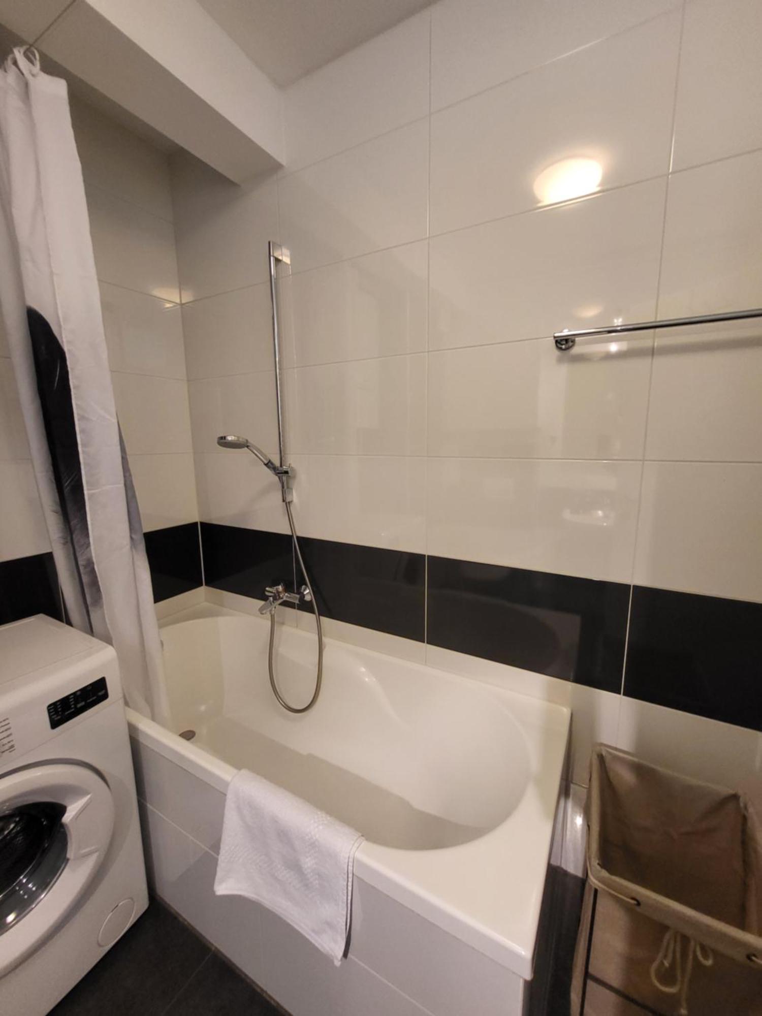 Studio Apartman Ana Загреб Екстериор снимка
